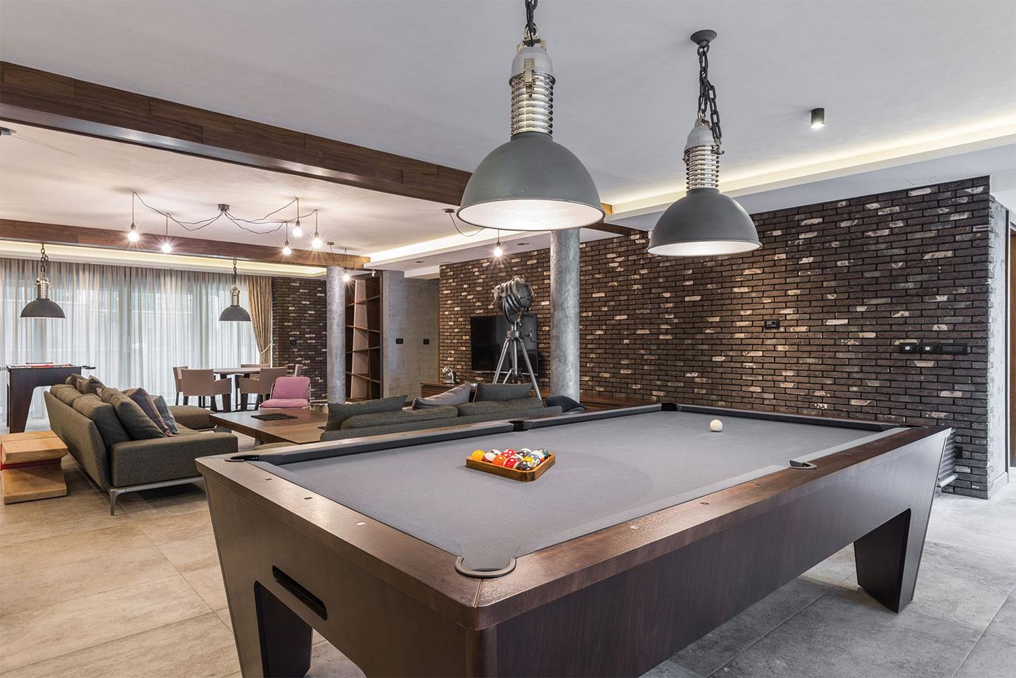 Sheth 72 West - Club House