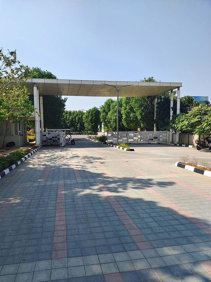 DLF Parc Estate